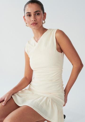 Короткое платье