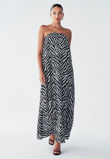 Платье без бретелек