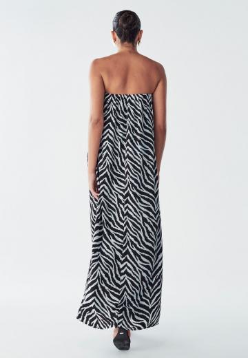 Платье без бретелек