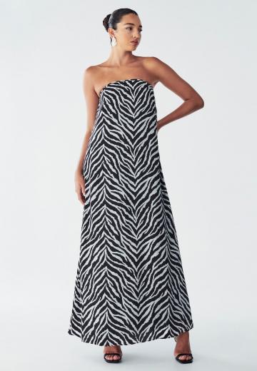 Платье без бретелек