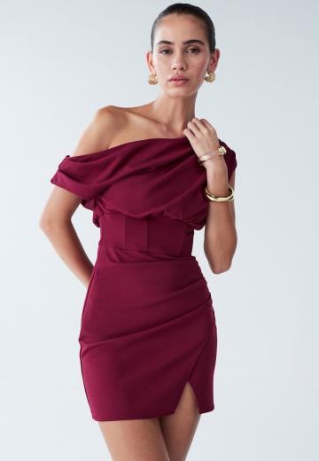 Платье футляр