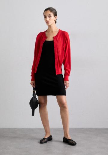 Вязаное платье