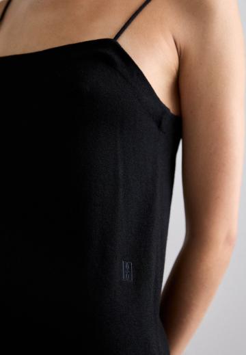 Вязаное платье