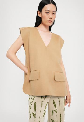 Блузка без рукавов