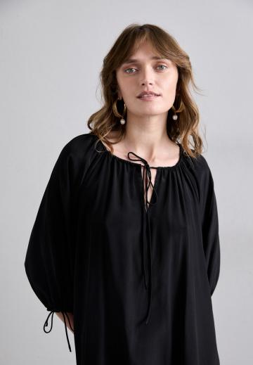 Короткое платье