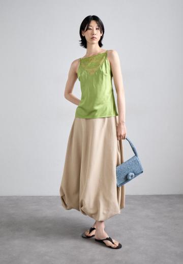 Атласная блузка