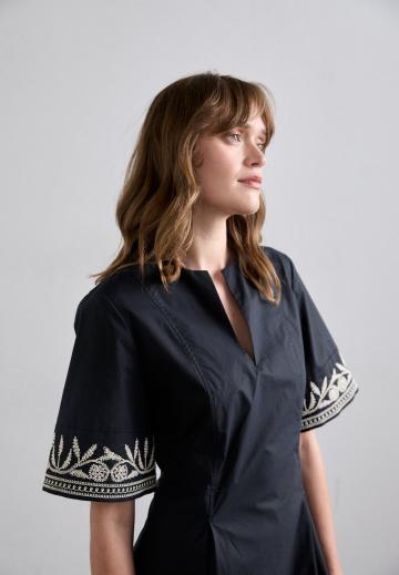 Короткое платье