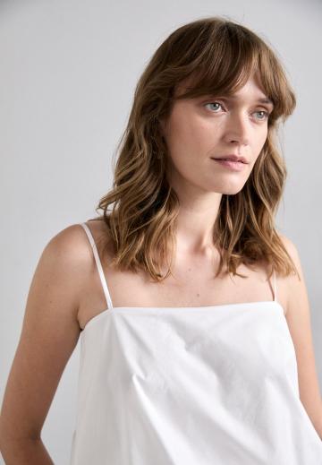 Топ на бретельках