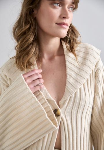 Вязаная кофта