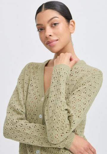 Вязаная кофта
