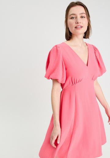 Короткое платье