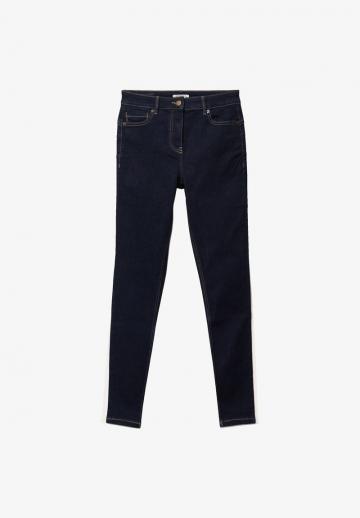 Короткие джинсы