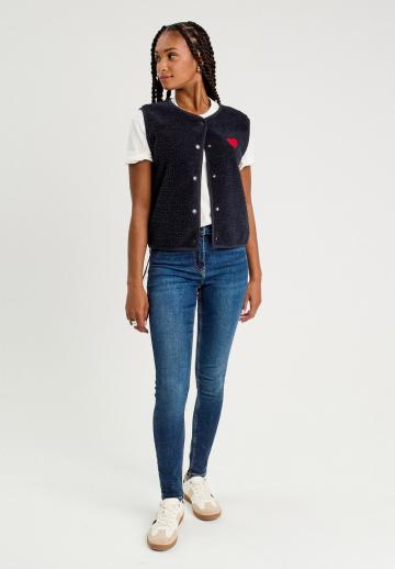 Узкие джинсы