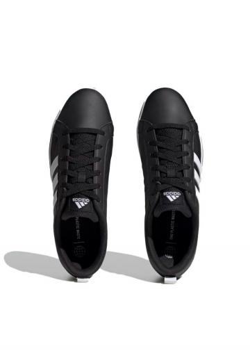 Походные кроссовки