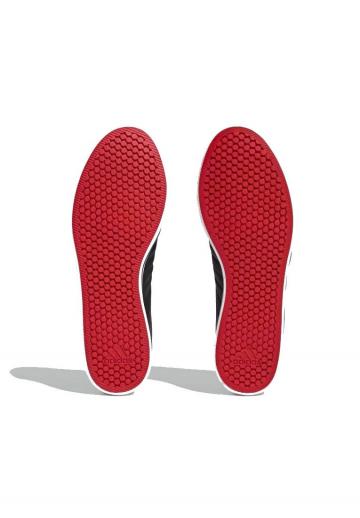 Походные кроссовки