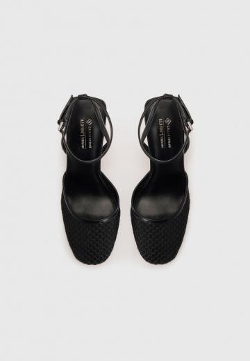 Туфли на высоком каблуке