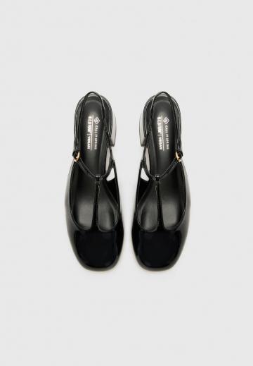 Туфли с ремешком