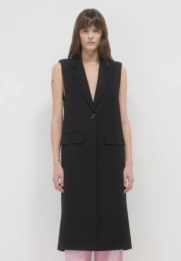 Длинный жилет
