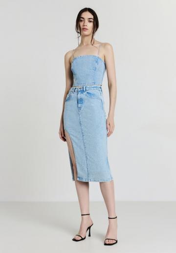 Топ на бретельках