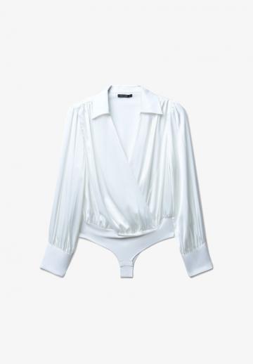 Атласная блузка