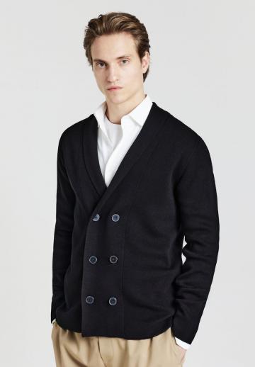 Вязаная кофта