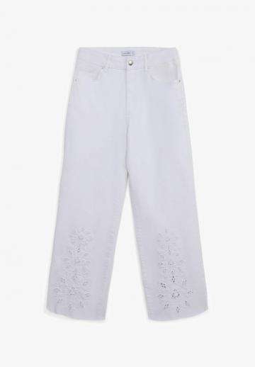 Прямые джинсы