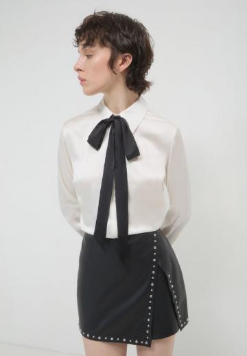 Атласная блузка
