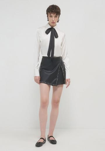 Атласная блузка