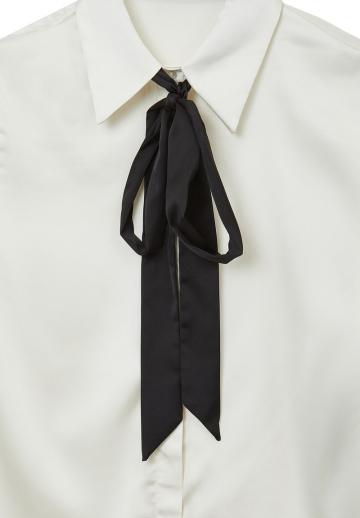 Атласная блузка