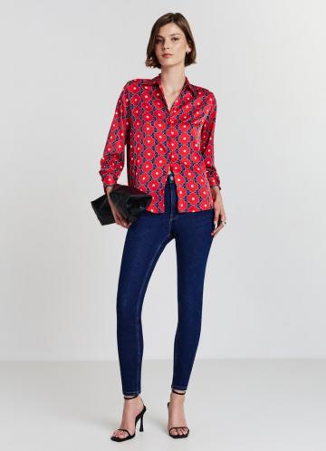 Атласная блузка