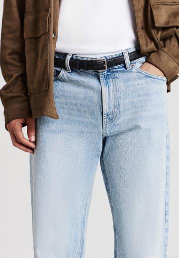 Прямые джинсы