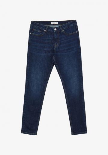 Узкие джинсы