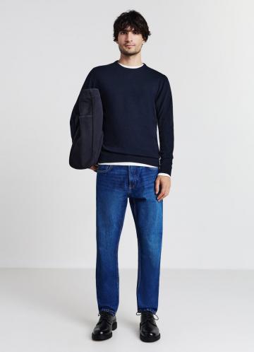 Узкие джинсы