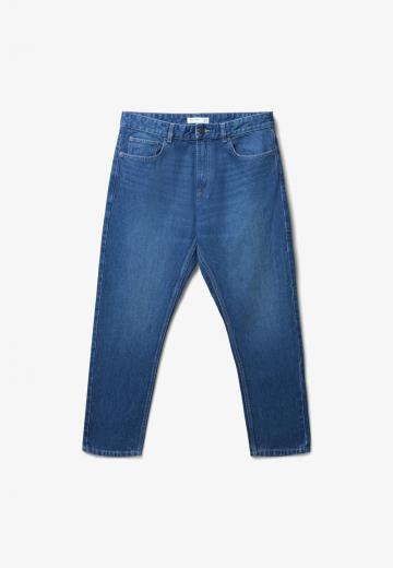 Узкие джинсы