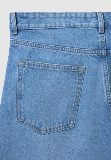 Прямые джинсы