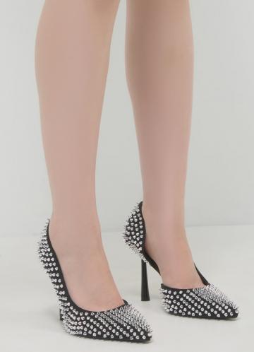 Туфли на высоком каблуке