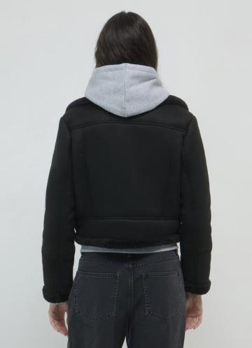 Короткая куртка