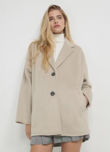 Короткое пальто