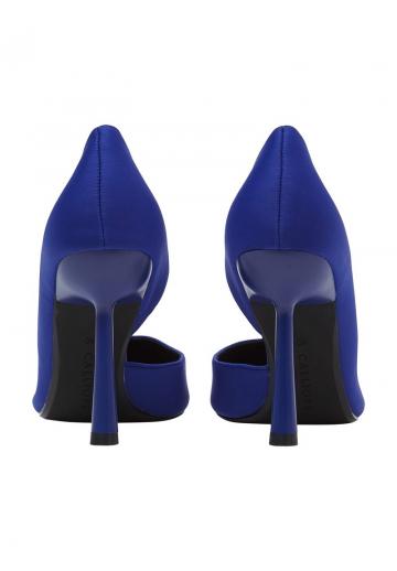 Туфли на высоком каблуке