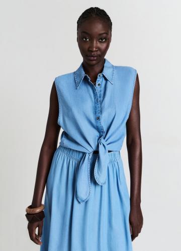 Джинсовая жилетка