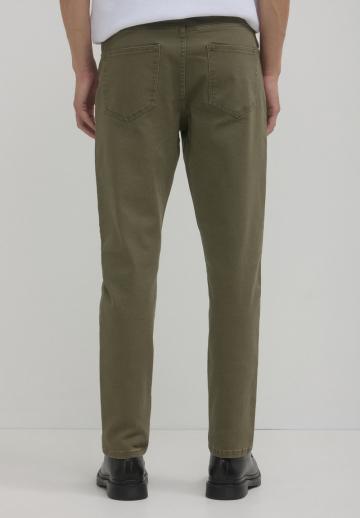 Узкие джинсы