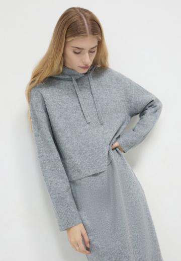 Вязаное платье