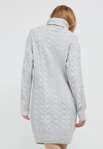 Вязаное платье