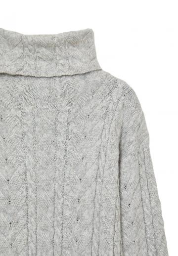 Вязаное платье