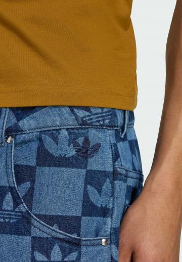 Прямые джинсы