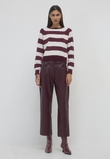 Пуловер в полоску
