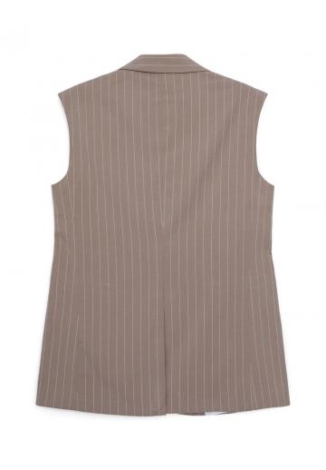 Длинный жилет