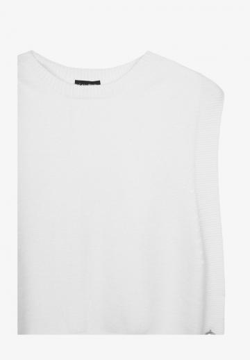 Пуловер без рукавов