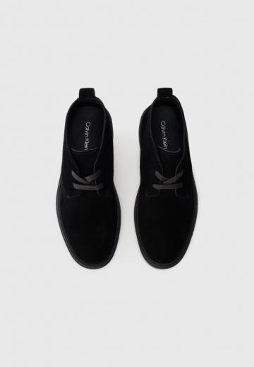 Ботинки на шнуровке