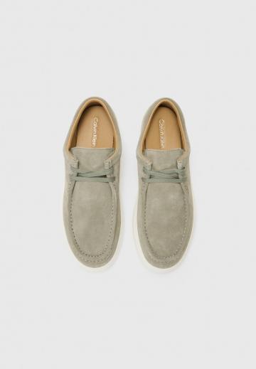 Ботинки на шнуровке